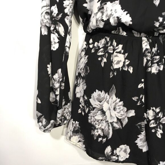 LORD & TAYLOR DESIGN LAB BOHO COTTAGECORE FLORAL LONG SLEEVE ROMPER POCKETS M - Picture 5 of 16